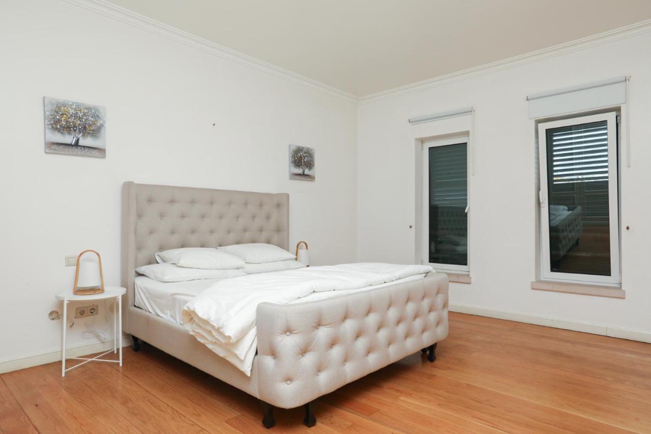 Yo-house Villa