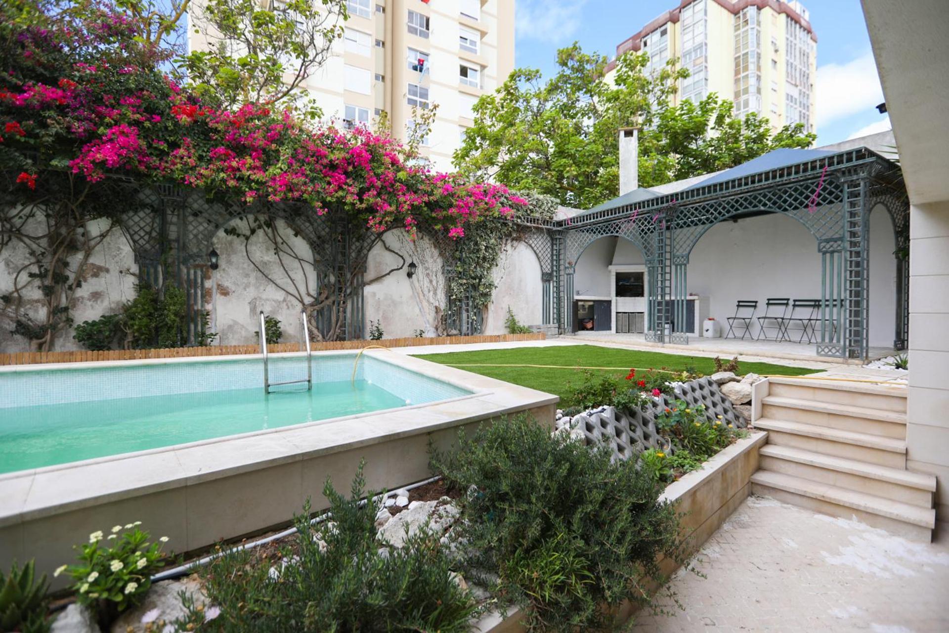 Yo-house Villa Costa da Caparica